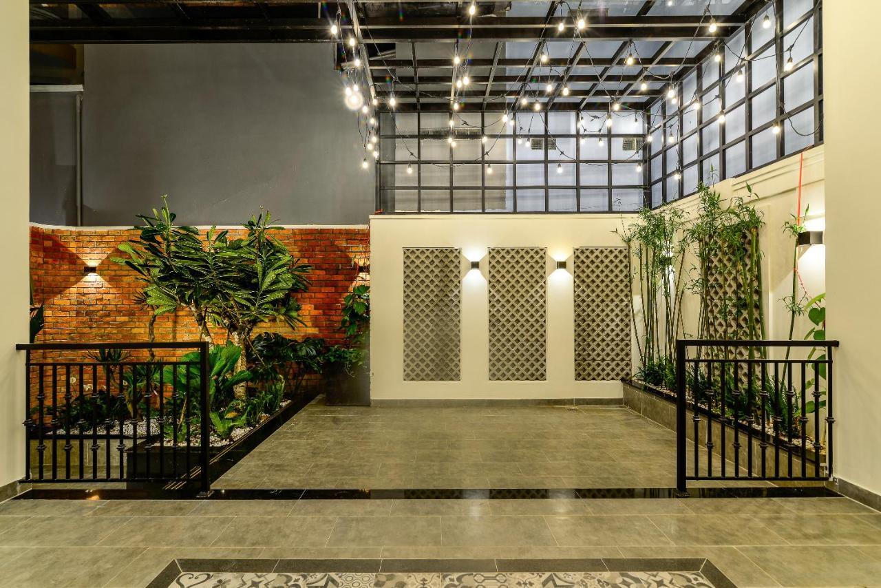 Cozrum Homes The Gallery Residence Ho Si Minh-város Kültér fotó