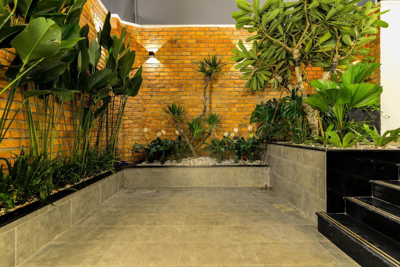 Cozrum Homes The Gallery Residence Ho Si Minh-város Kültér fotó